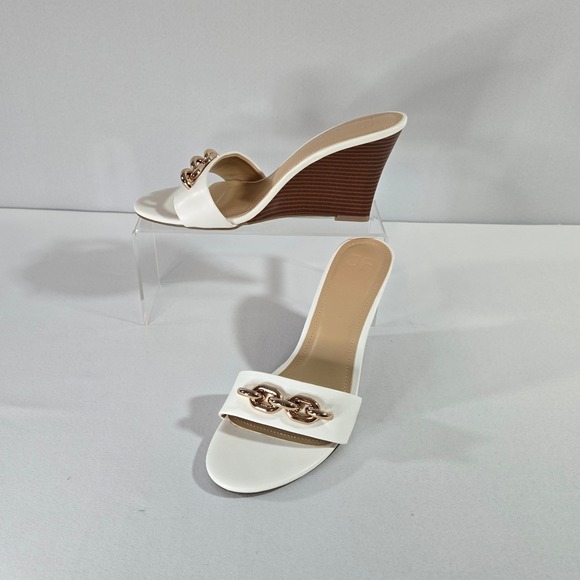 Just Fab Brooke White Wedge Slide On Sandals Gold Chain Detail Size 9 - Picture 1 of 6